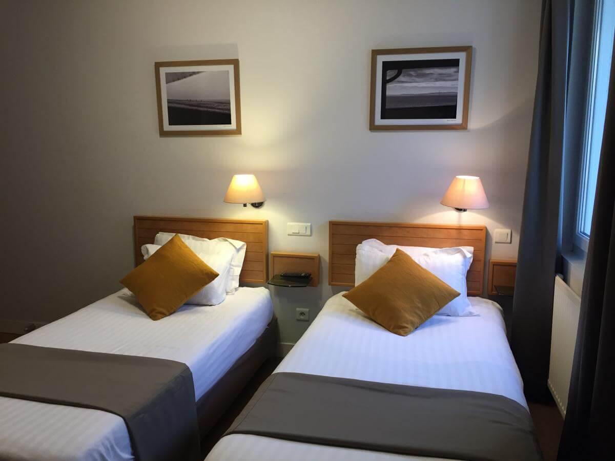 Les Voyageurs Hotell Saint-Renan Eksteriør bilde